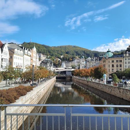 Apartman Nad Kolonadou Карлови Вари Екстериор снимка